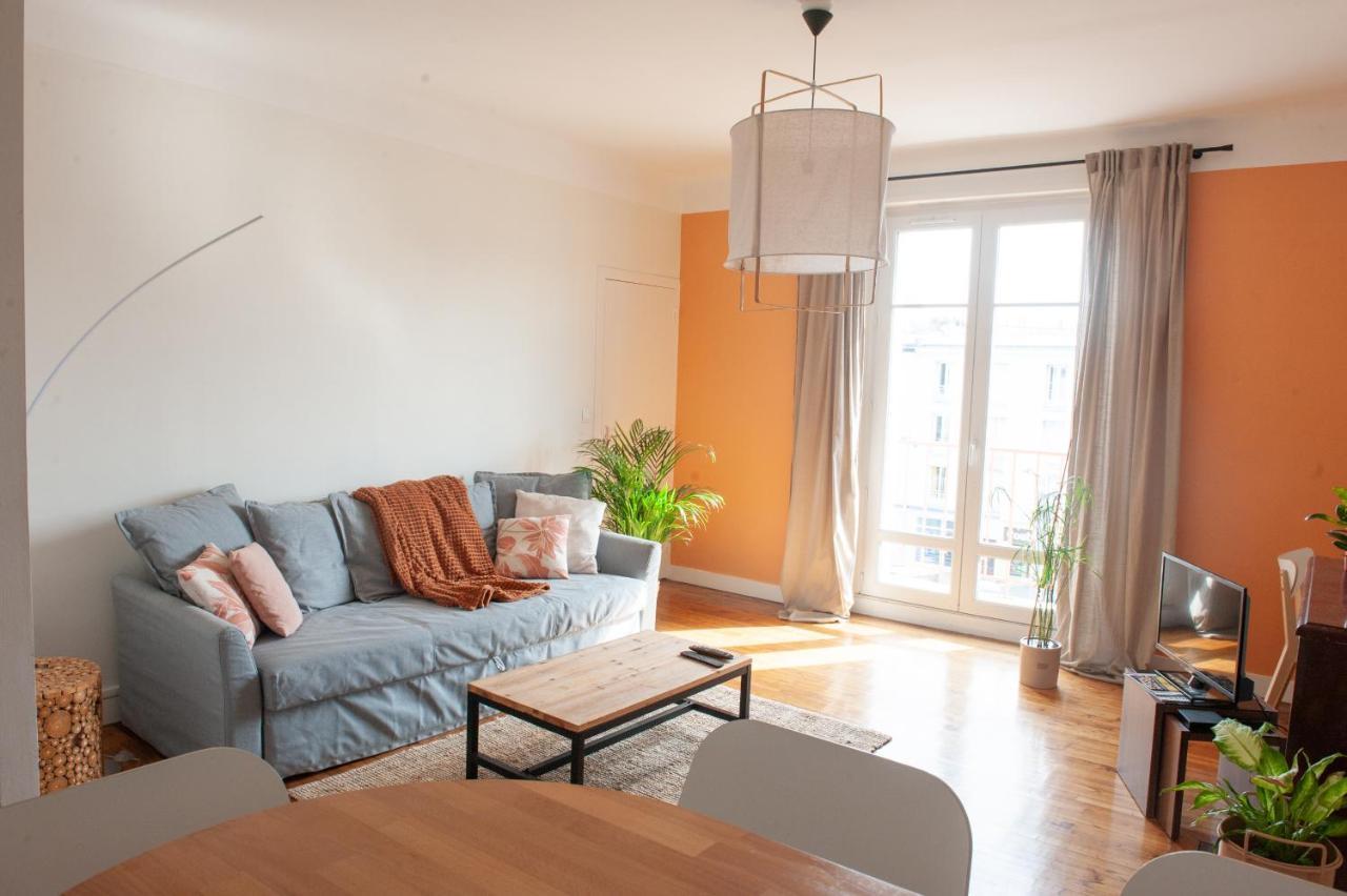 Appartement Spacieux Avec Balcon Et Parking Брест Экстерьер фото