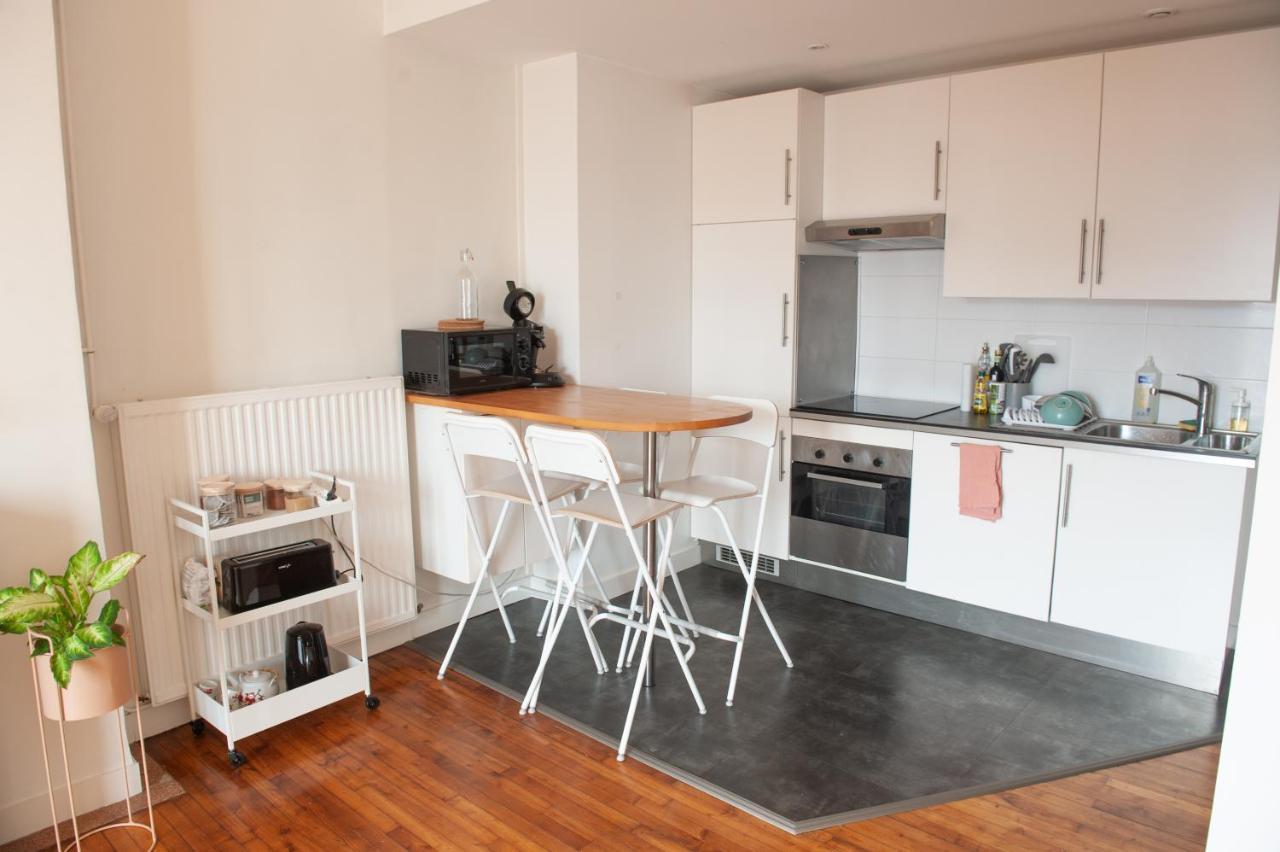 Appartement Spacieux Avec Balcon Et Parking Брест Экстерьер фото