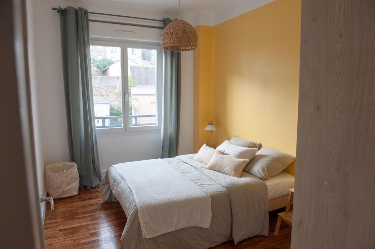 Appartement Spacieux Avec Balcon Et Parking Брест Экстерьер фото