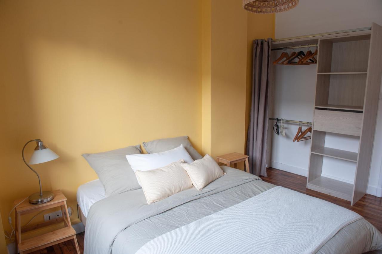 Appartement Spacieux Avec Balcon Et Parking Брест Экстерьер фото