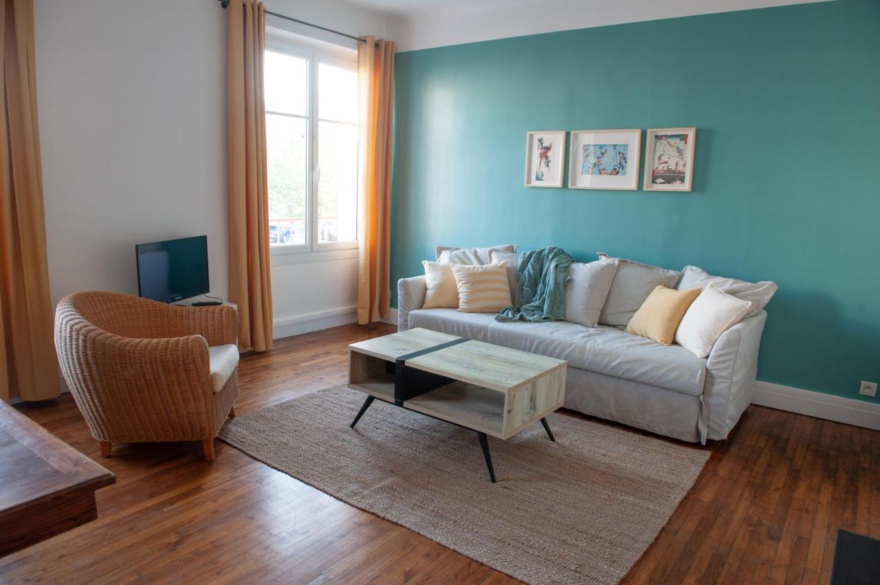Appartement Spacieux Avec Balcon Et Parking Брест Экстерьер фото