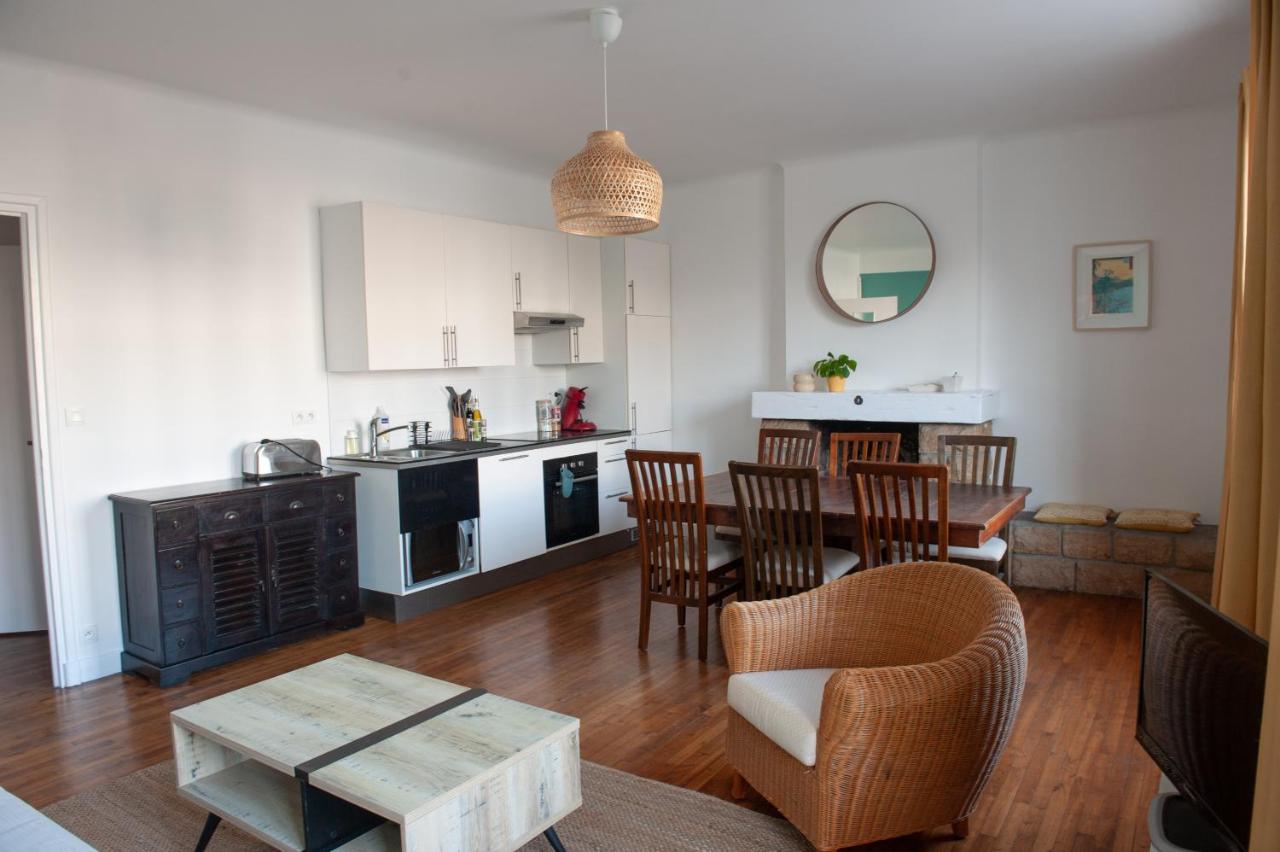 Appartement Spacieux Avec Balcon Et Parking Брест Экстерьер фото